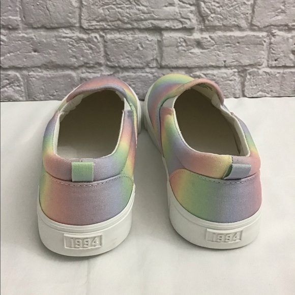 Kids Unisex Set of Tie-Dye Slip-on Sneakers size 5 and Bapi Lynn Backpack - Picture 8 of 13